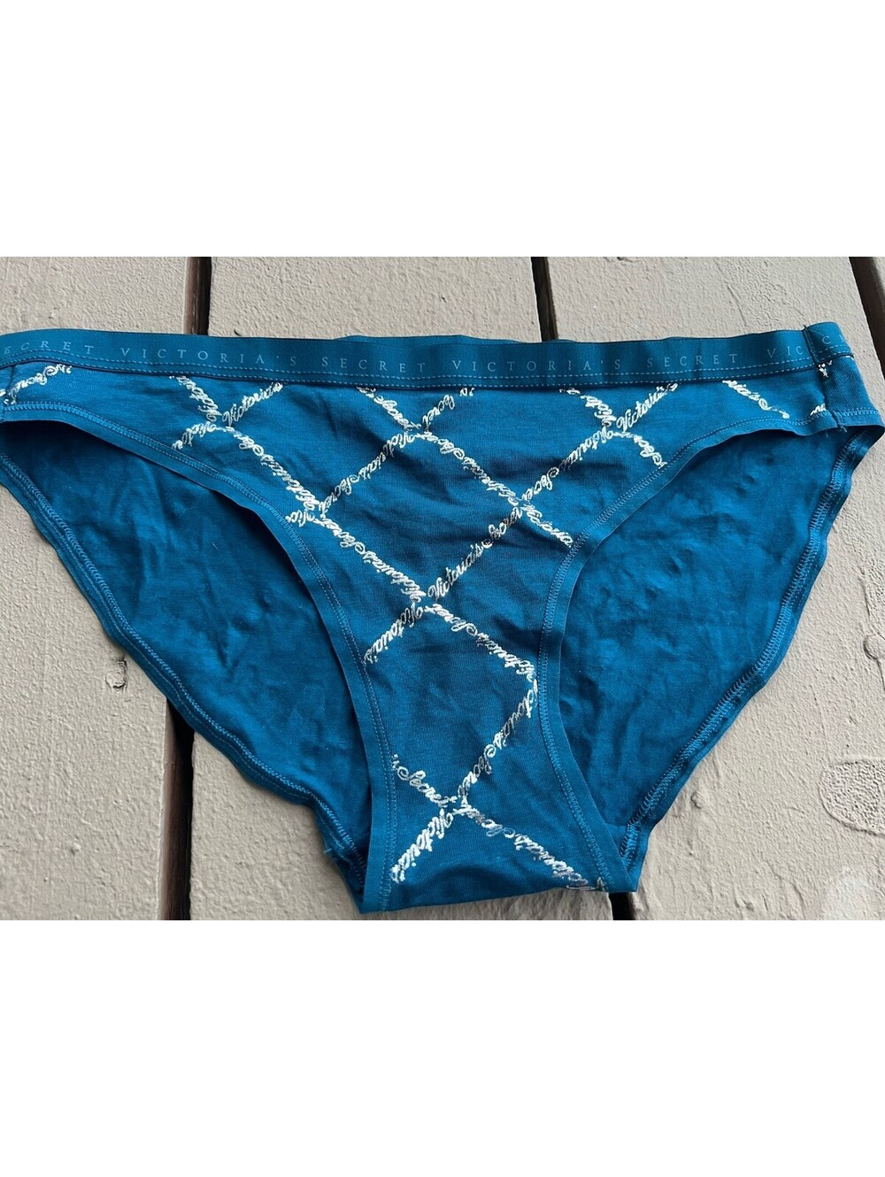 NWT VICTORIA SECRET DARK TEAL GREEN SILVER LOGO PRINT SEAMLESS BIKINI M